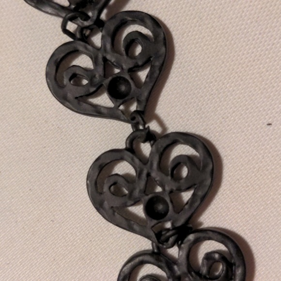 Gothic Black Heart Metal Necklace - Picture 8 of 8
